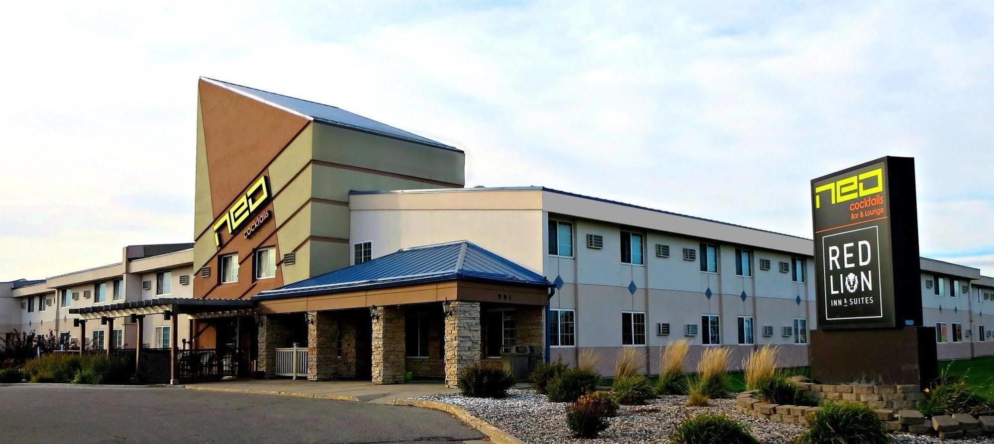 Red River Inn & Suites Fargo Extérieur photo