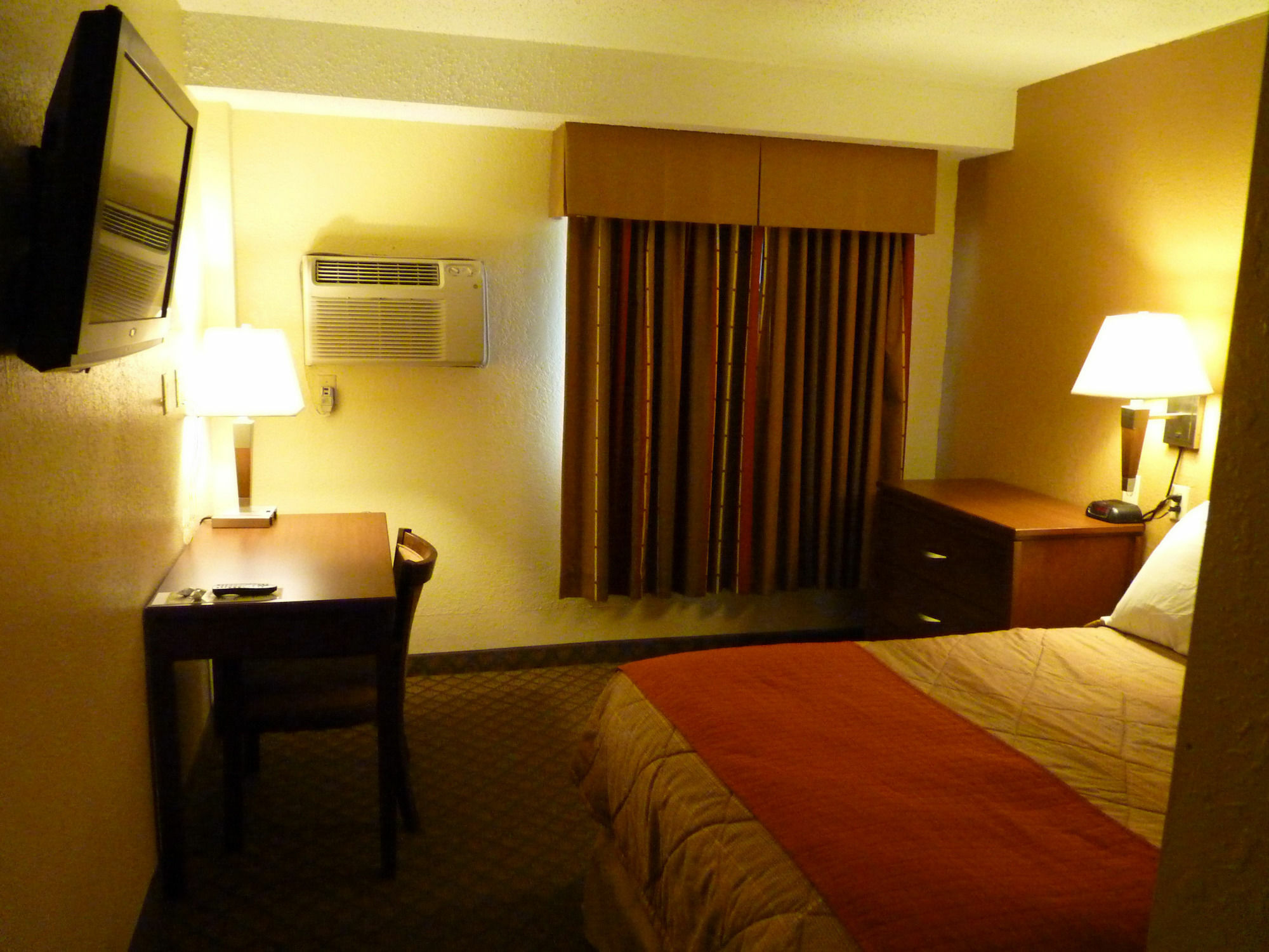 Red River Inn & Suites Fargo Extérieur photo